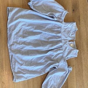 Gap kids cut out shirt
